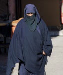 Frau_mit-Schleier__DSC8027