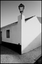 Hausecke-mit-Laterne-Portugal